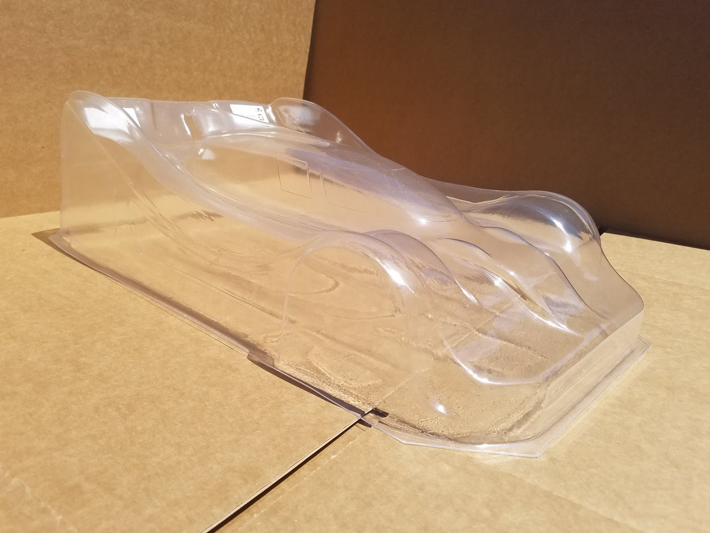Delta Plastik 7505 - Dome GT2 1/8 Scale GT2 360mm RC car body