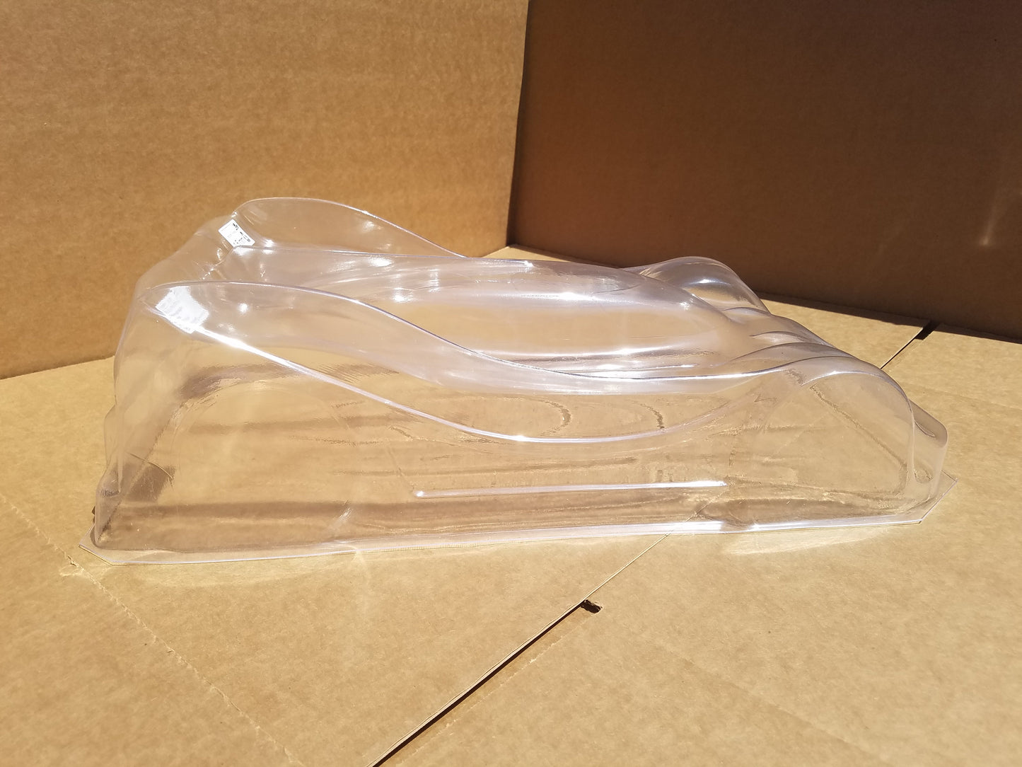 Delta Plastik 7505 - Dome GT2 1/8 Scale GT2 360mm RC car body