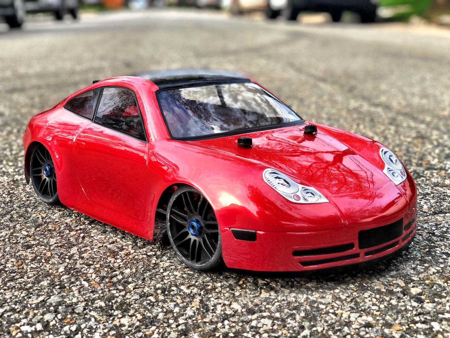 PORSCHE 911 GTS 1/8 SCALE GT RC CAR BODY - 0105