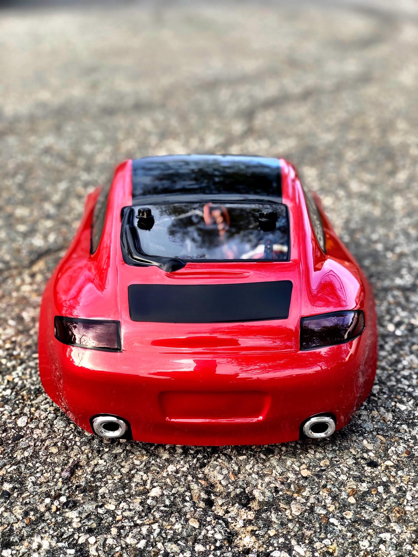PORSCHE 911 GTS 1/8 SCALE GT RC CAR BODY - 0105