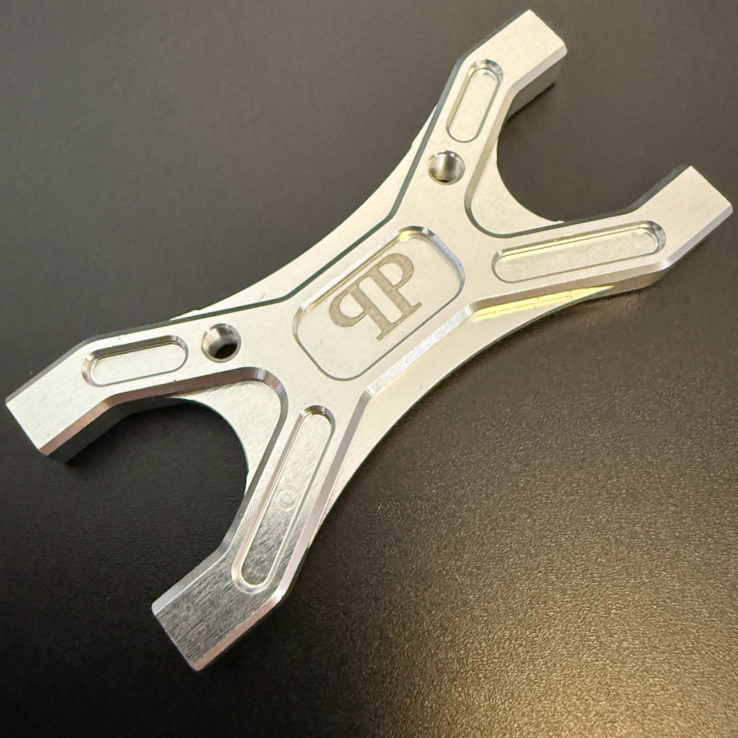 CNC 7075 Aluminum Wing Mount Cross Brace for ARRMA 1/7