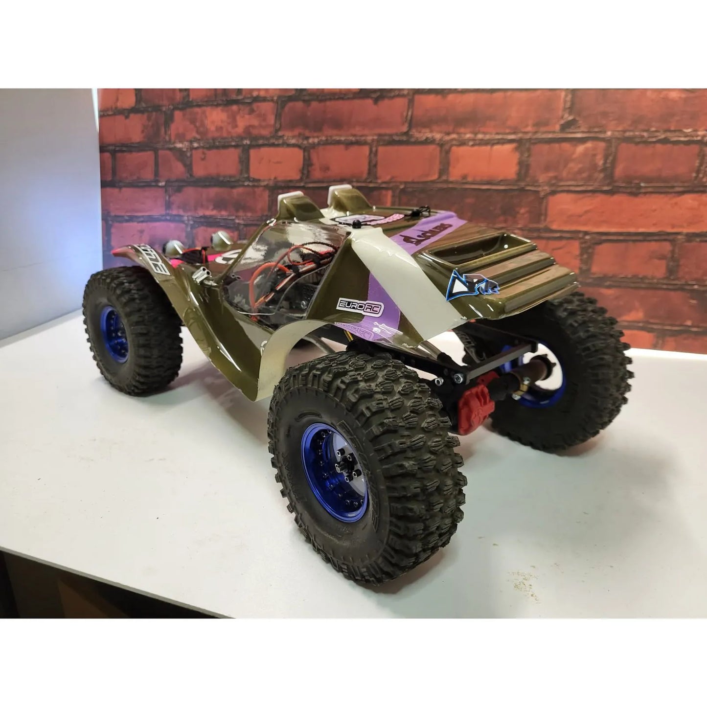 Mon10 Delta Plastik Monster Buggy RC monster truck body