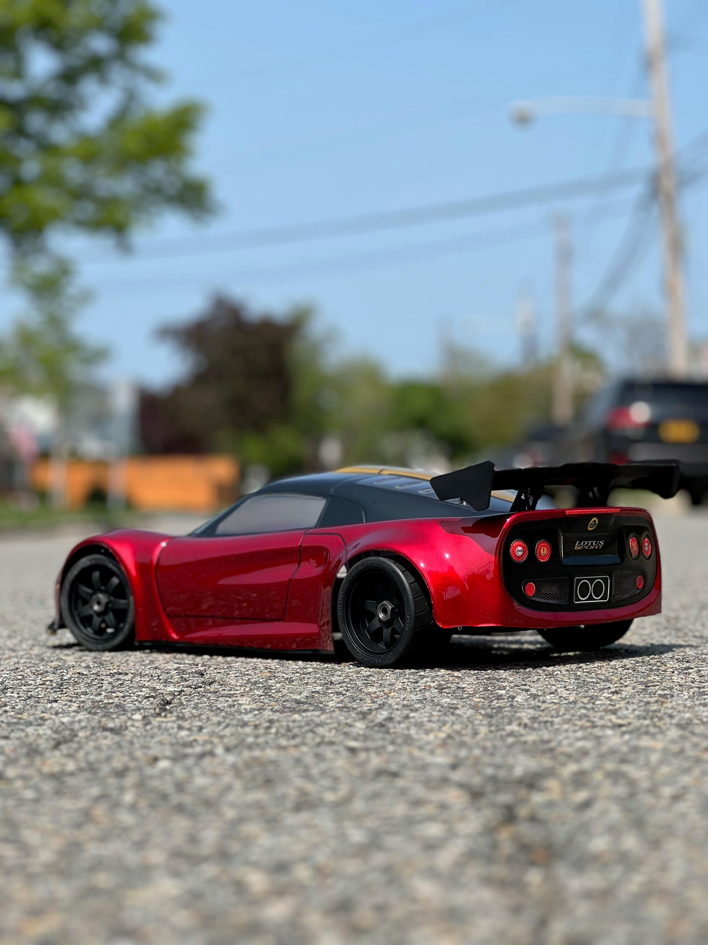 LOTUS ELISE 1/7 SCALE CLEAR RC CAR BODY - 8509