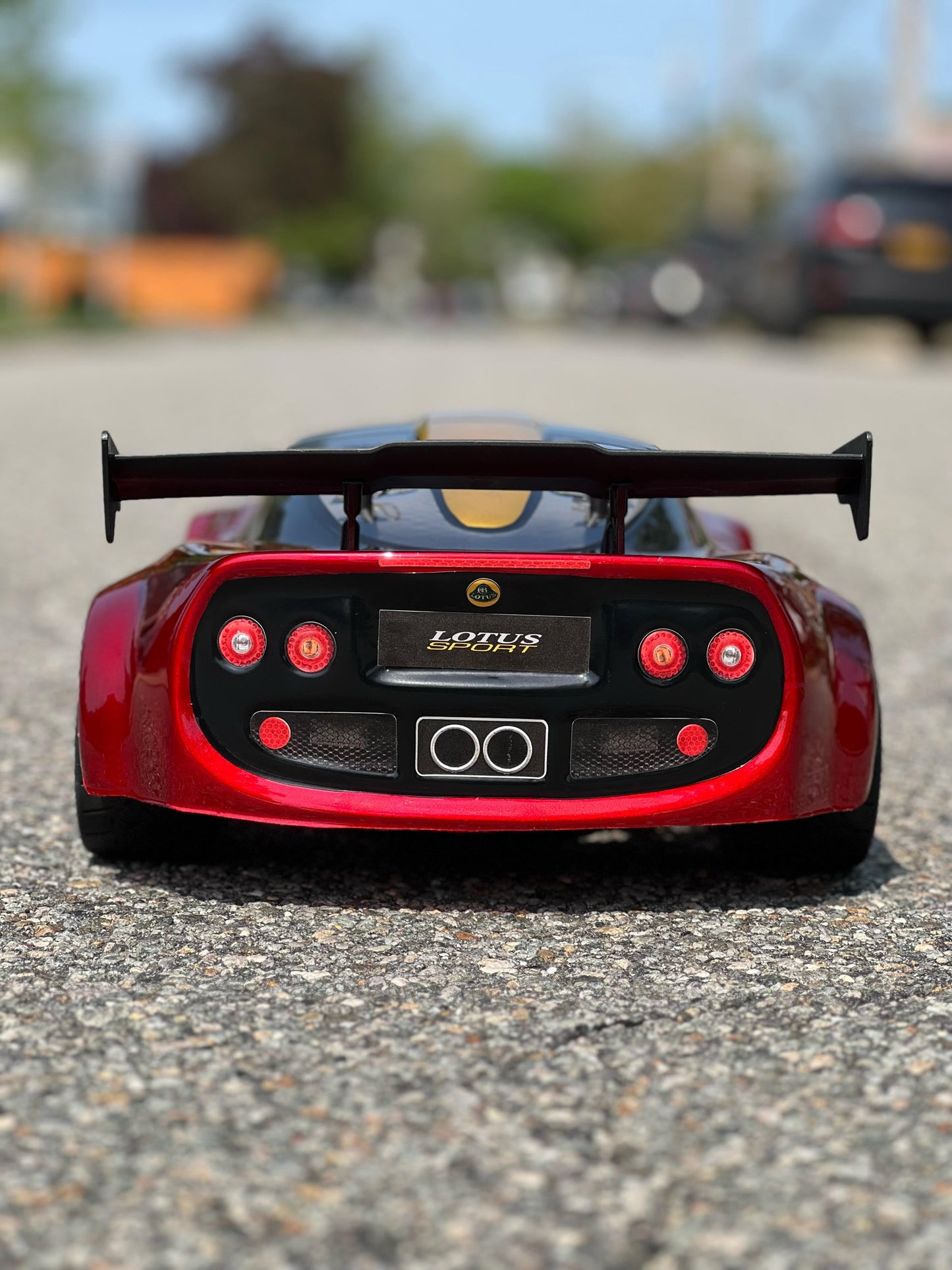 LOTUS ELISE 1/7 SCALE CLEAR RC CAR BODY - 8509