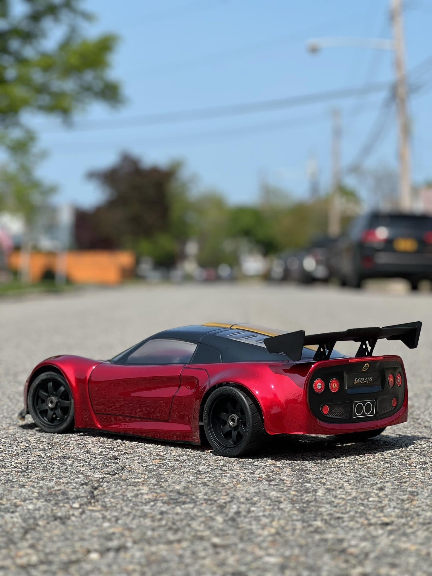 LOTUS ELISE 1/7 SCALE CLEAR RC CAR BODY - 8509