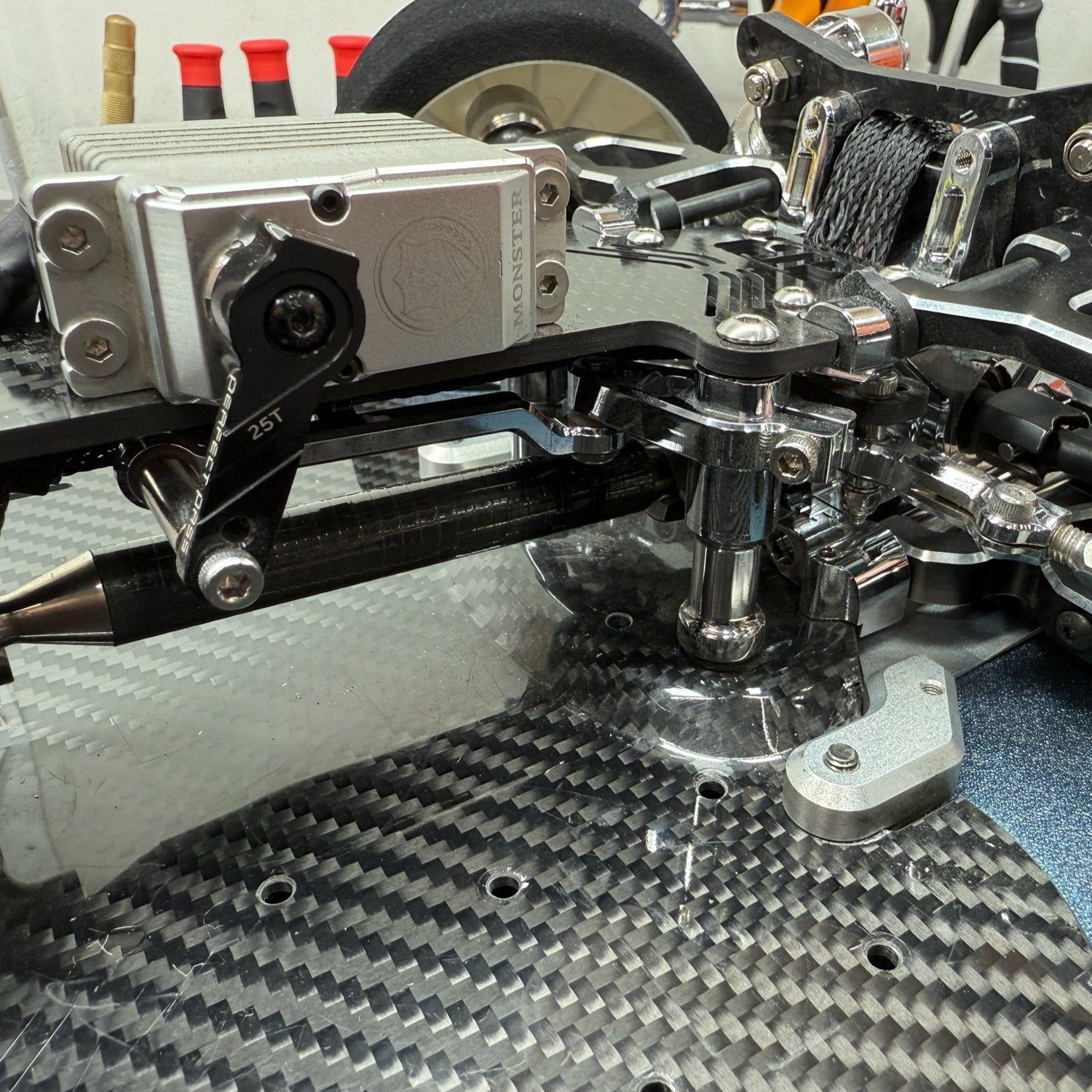 Top Deck For Arrma Limitless / Infraction / Felony Center Brace